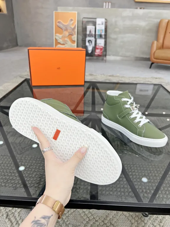 Hermes Shoe 